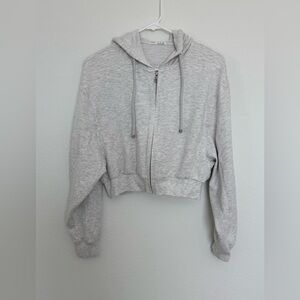 Cropped Light Gray Zip-Up Hoodie with Hood